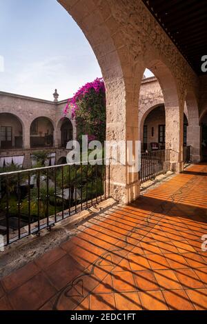 L'Hôtel colonial Soledad dans le centre historique de Morelia, Michoacan, Mexique. Banque D'Images