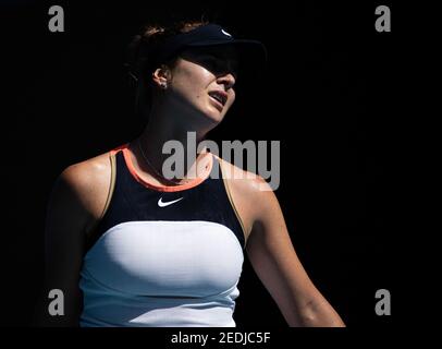 Melbourne, Australie. 15 février 2021. Elina Svitolina, de l'Ukraine, réagit lors du match unique des femmes contre Jessica Pegula, des États-Unis, à l'Open d'Australie à Melbourne Park, à Melbourne, en Australie, le 15 février 2021. Credit: Hu Jingchen/Xinhua/Alay Live News Banque D'Images