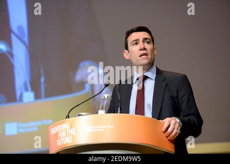 Ancien secrétaire d'État à la Santé Andy Burnham, député, aujourd'hui maire du Grand Manchester. Il a été secrétaire en chef du Trésor de 2007 à 2008 au Cabinet de Gordon Brown, secrétaire à la Culture de 2008 à 2009 et secrétaire à la Santé de 2009 à 2010. Burnham a été secrétaire de Shadow Home de 2015 à 2016 et député de Leigh de 2001 à 2017 Banque D'Images