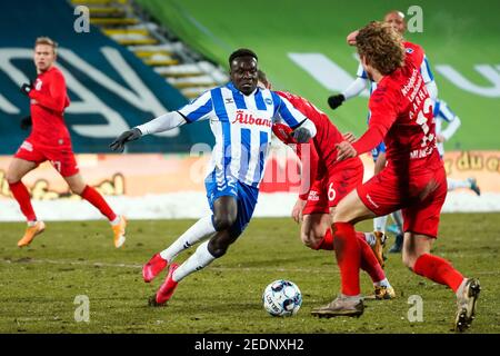 Odense, Danemark. 14 février 2021. Moses Otondo (25) d'OB vu pendant le 3F Superliga match entre Odense Boldklub et Aarhus GF au Parc d'énergie nature à Odense. (Crédit photo : Gonzales photo/Alamy Live News Banque D'Images