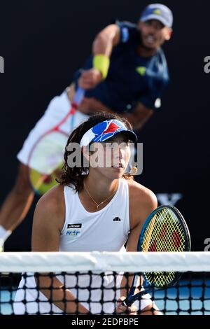 Melbourne, Australie. 15 février 2021. ENA SHIBAHARA et Ben MCLACHLAN du Japon en action lors d'un match double mixte de la série 2 contre Krejcikova et RAM le 8 jour de l'Open australien 2021 sur Rod laver Arena, à Melbourne, en Australie. Sydney Low/Cal Sport Media. Crédit : csm/Alay Live News Banque D'Images