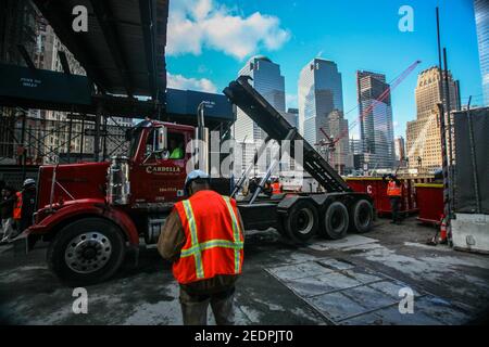 Une promenade à pied dans l'île de Manhatten lors d'une journée d'hiver froide dans la ville de New York. Banque D'Images