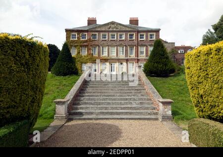 Élévation de façade de la maison de Goodnestone, parc de Goodnestone, Douvres, Kent. Banque D'Images