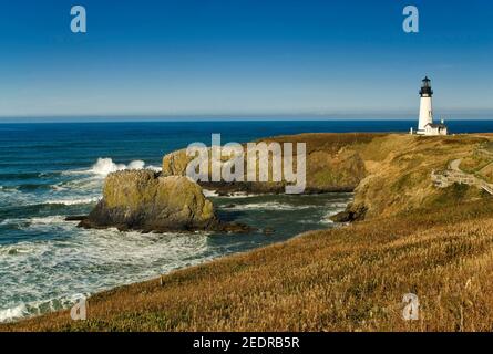 Phare de Yaquina Head près de Newport, Oregon, États-Unis Banque D'Images