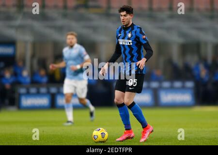 Milan, Italie. 14 février 2021. Milan, Italie, stade Giuseppe Meazza, 14 février 2021, Alessandro Bastoni (FC Internazionale) pendant le FC Internazionale vs SS Lazio - football italien série A match Credit: Francesco Scaccianoce/LPS/ZUMA Wire/Alay Live News Banque D'Images