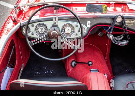 1954 Austin Healey 100 le Mans en exposition à 'Cars on Fifth' - Naples, Floride, États-Unis Banque D'Images