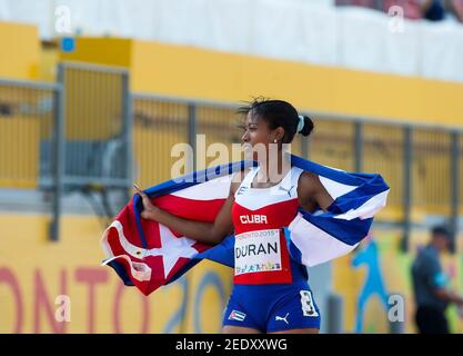 Omara Duran de Cuba remporte deux médailles d'or lors de la deuxième journée d'athlétisme aux Jeux parapanaméricains de Toronto. Elle gagne dans la Women's 100m T12 et dans les Femmes" Banque D'Images