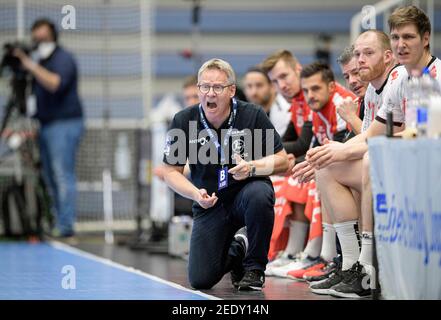 Eat, Allemagne. 2021. Coach Gudmundur GUDMUNDSSON (MTM) gestuelle, gestuelle, handball 1er Bundesliga, 18e jour de match, TUSEM Essen (TUE) - MT Melsungen (MTM) 28:35, le 02/11/2021 à Essen/Allemagne | usage dans le monde crédit: dpa/Alay Live News Banque D'Images