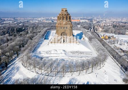 Leipzig, Allemagne. 14 février 2021. Le Monument de la bataille des Nations. (Vue aérienne avec drone) Credit: Jan Woitas/dpa-Zentralbild/ZB/dpa/Alamy Live News Banque D'Images