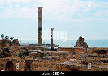 Vue sur les ruines des thermes romains d'Antonine dans le Carthage Région de Tunis Banque D'Images