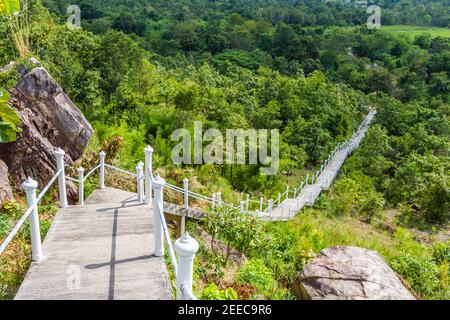 Escalier de rocher en haut, montagne Banque D'Images