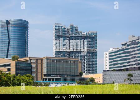 Jurong East est une zone de développement à usage mixte telle que résidentielle, tour de bureaux, bâtiment du gouvernement, centre commercial à Singapour. Banque D'Images