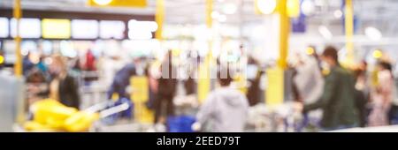 Ligne de gens dans le supermarché. File d'attente de paiement de la banque. Réception de bureau. Vente en gros Banque D'Images