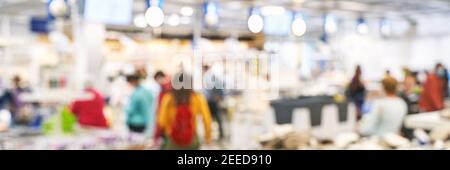 Ligne de gens dans le supermarché. File d'attente de paiement de la banque. Réception de bureau. Vente en gros Banque D'Images
