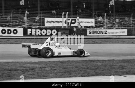 Roelof Wunderink à Silverstone dans la voiture numéro 51, 12/04/75 Banque D'Images
