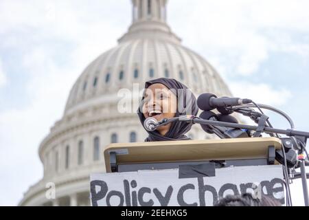 WASHINGTON D.C., ÉTATS-UNIS - 31 mars 2019: Washington D.C., États-Unis- 15 mars 2019: Congresswomen, Ilhan Omar s'exprimant au 2019 changement climatique Banque D'Images