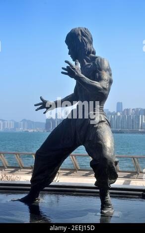 Statue de Bruce Lee dans la promenade de Tsim Sha Tsui, Hong Kong Banque D'Images