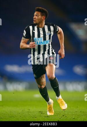 LONDRES, ANGLETERRE - FÉVRIER 15 : Joelinton de Newcastle United pendant la première place entre Chelsea et Newcastle United au stade Stamford Bridge, Londo Banque D'Images