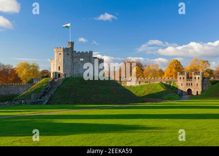 Donjon normand, le château de Cardiff, Pays de Galles, Royaume-Uni Banque D'Images