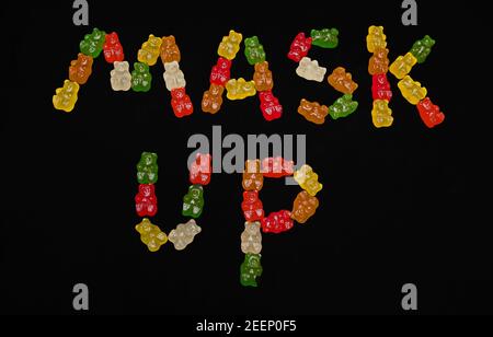 Les mots « ASK UP » sont écrits dans « Gummy Bears » Banque D'Images