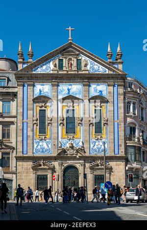 Igreja de Santo Antonio dos Congregados, église bleue carrelée, Porto, Portugal. Banque D'Images