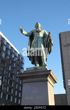 Statue de Jozfes Eotvos (Joseph von Eotvos), centre de Budapest, Hongrie Banque D'Images