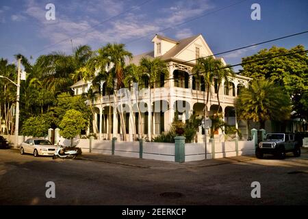 Grande maison victorienne à Key West, Floride, FL USA. Le point le plus méridional dans la zone continentale des États-Unis. Destination de vacances sur l'île. Banque D'Images