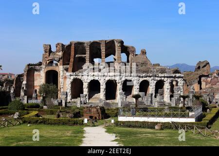 Santa Maria Capua Vetere, Italie - 16 février 2021 : l'Anfiteatro Campano ou l'Anfiteatro Capuano Banque D'Images