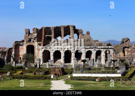 Santa Maria Capua Vetere, Italie - 16 février 2021 : l'Anfiteatro Campano ou l'Anfiteatro Capuano Banque D'Images