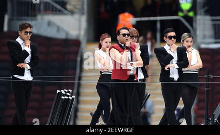Londres, Royaume-Uni. 9th juin 2013. PSY se produit sur scène au Summertime ball de Capital FM au stade Wembley, à Londres. Banque D'Images
