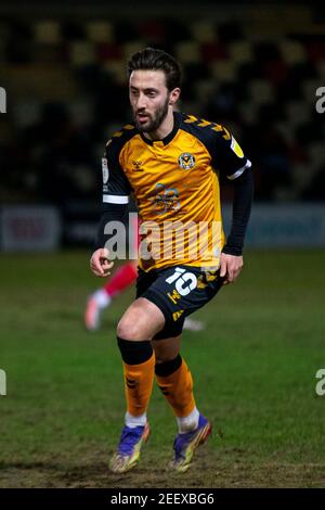 Newport, Royaume-Uni. 16 février 2021. Josh Sheehan de Newport County en action .EFL football League Two Match, Newport County v Exeter City à Rodney Parade à Newport, pays de Galles, le mardi 16 février 2021. Cette image ne peut être utilisée qu'à des fins éditoriales. Utilisation éditoriale uniquement, licence requise pour une utilisation commerciale. Aucune utilisation dans les Paris, les jeux ou les publications d'un seul club/ligue/joueur. photo de Lewis Mitchell/Andrew Orchard sports Photography/Alamy Live News crédit: Andrew Orchard sports Photography/Alamy Live News Banque D'Images