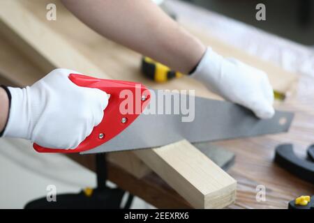 Scie d'application de menuisier mâle Banque D'Images