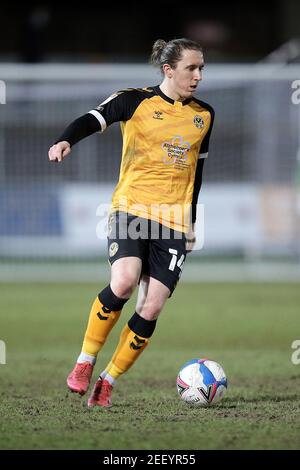 Newport, Royaume-Uni. 16 février 2021. Aaron Lewis du comté de Newport lors du match EFL Sky Bet League 2 entre Newport County et Exeter City à Rodney Parade, Newport, pays de Galles, le 16 février 2021. Photo de Dave Peters. Utilisation éditoriale uniquement, licence requise pour une utilisation commerciale. Aucune utilisation dans les Paris, les jeux ou les publications d'un seul club/ligue/joueur. Crédit : UK Sports pics Ltd/Alay Live News Banque D'Images