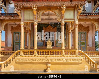 Mongkol Serei Kien Khleang, temple bouddhiste de Phnom Penh, au Cambodge, situé entre le Tonle SAP et le Mékong. Banque D'Images