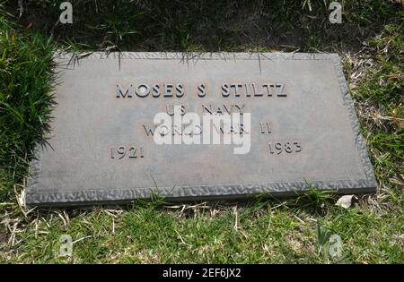 Los Angeles, Californie, États-Unis 16 février 2021 UNE vue générale de l'atmosphère de la tombe de Moïse Samuel 'Bud' Stiltz à Forest Lawn Memorial Park, qui a assassiné l'acteur de petit Rascals Carl 'Alfalfa' Switzer le 21 janvier 1959 à Los Angeles, Californie, États-Unis. Photo par Barry King/Alay stock photo Banque D'Images