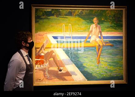 Londres, Royaume-Uni. 17 février 2021. Sir John Lavery, « The Viscountess Castlerosse, Palm Springs », peint en 1938 environ 400,000 à 600,000 £ « derrière des portes fermées : les préparatifs ont lieu à Christie's avant la vente aux enchères d'art britannique moderne en direct le 1er mars 2021 ». Crédit : Mark Thomas/Alay Live News Banque D'Images