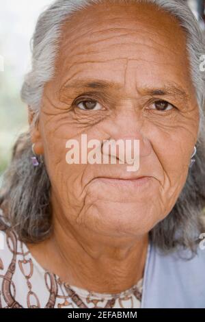 Portrait of a senior woman smiling Banque D'Images