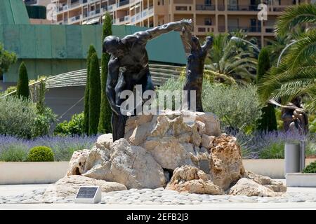 Statues dans un jardin, Monte Carlo, Monaco Banque D'Images