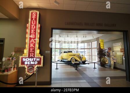 SOUTH BEND, ÉTATS-UNIS - 17 août 2007 : intérieur du musée Studebaker à South Bend, Indiana. Banque D'Images