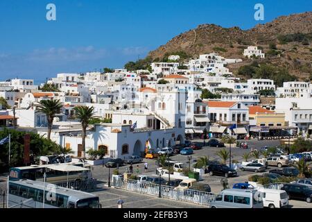 Vue panoramique sur les bâtiments d'une ville, Skala, Patmos, îles du Dodécanèse, Grèce Banque D'Images