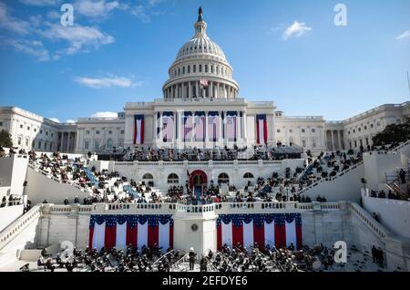 Le président Joe Biden prononce son discours inaugural le mercredi 20 janvier 2021, lors de la 59ème inauguration présidentielle au Capitole des États-Unis à Washington Banque D'Images