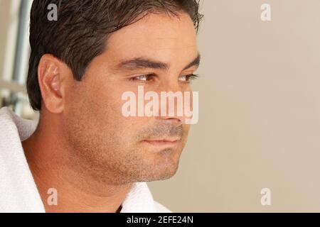 Close-up of a Mid adult man Banque D'Images
