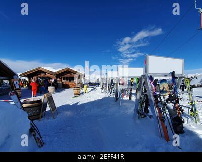 2/17/2021 - Veysonnaz, Suisse 15/02/2021 - masques obligatoires, capacité réduite à 50%, abris ouverts uniquement à emporter, mais remontées mécaniques ouvertes dès le début de la saison usage éditorial uniquement (photo d'IPA/Sipa USA) Banque D'Images