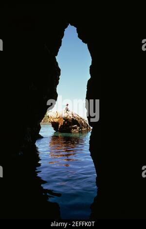 Silhouette d'une grotte, Treasure Island, Iles Vierges Banque D'Images