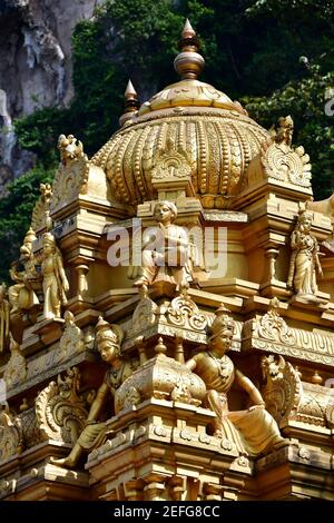 Temple hindou Sri Venkatachalapathi et Alamelu à l'intérieur du complexe Batu Caves, Kuala Lumpur, Malaisie, Asie du Sud-est Banque D'Images
