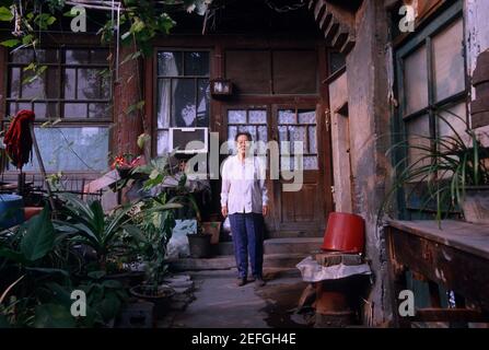 Ancienne résidence de lu Xun et de son jeune frère Zhou Zuoren au N° 11 Badaowan, Beijing, Chine. Zhang Shuzhen, l'ancienne nounou de Zhou Zuoren. Banque D'Images