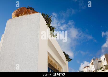 Vue à angle bas d'un bâtiment, Grèce Banque D'Images