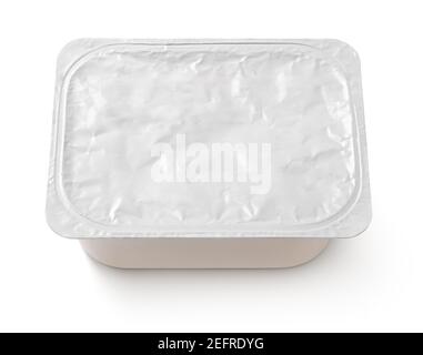 Vue de dessus du plateau alimentaire isolé avec couvercle en aluminium rectangulaire sur fond blanc avec masque Banque D'Images