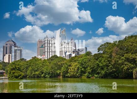 Atlanta depuis Piedmont Park Banque D'Images