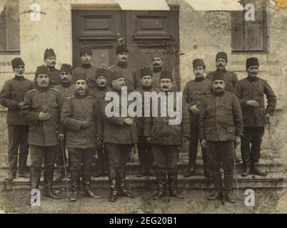 Officiers du personnel de la division ottomane à Saricali. Banque D'Images